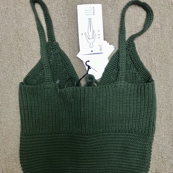 Like new Zara green knit cropped top - Picture 5 of 7